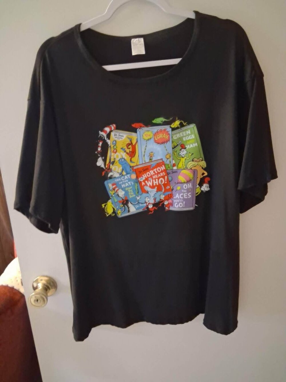 woman's black top,  Dr.Seuss comics 4XL NEW